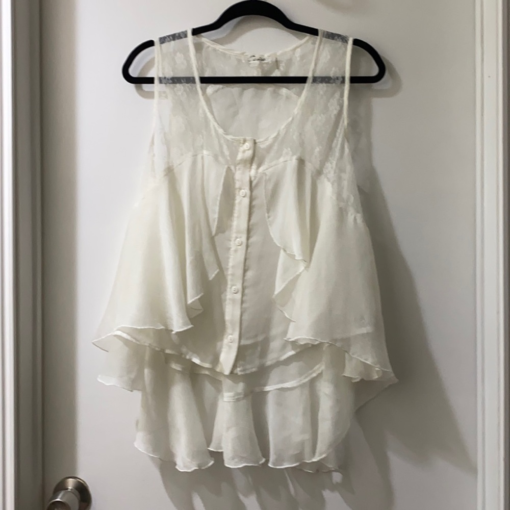 Cecico off white top